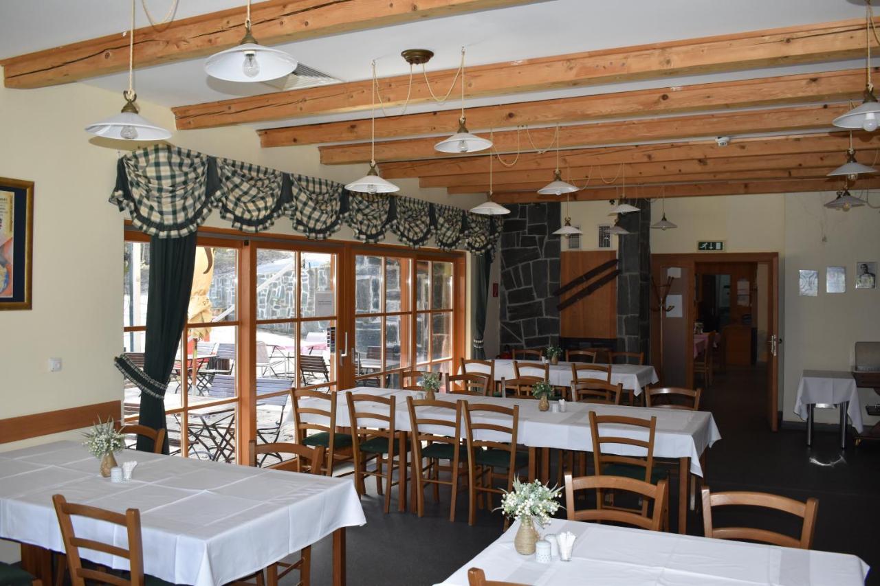 斯尼纳克拉吉卡公寓式酒店 Stubicke Toplice 外观 照片
