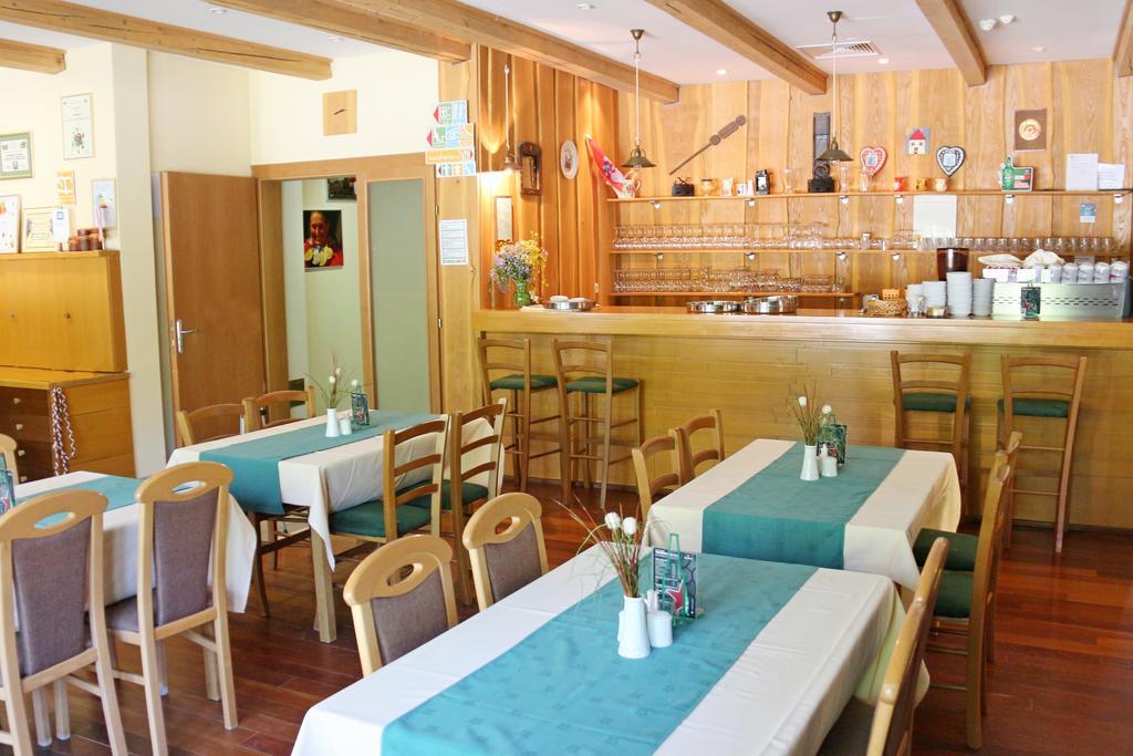 斯尼纳克拉吉卡公寓式酒店 Stubicke Toplice 外观 照片